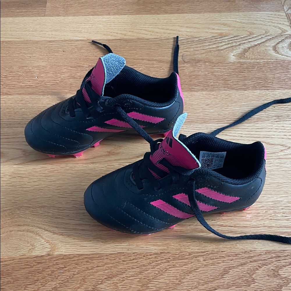 adidas Kids Black and Pink Soccer Cleats 10 toddler